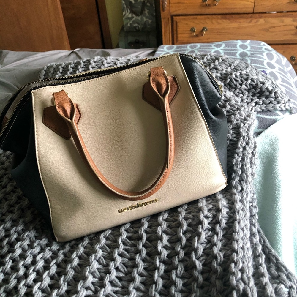 Liz Claiborne Tote Purse